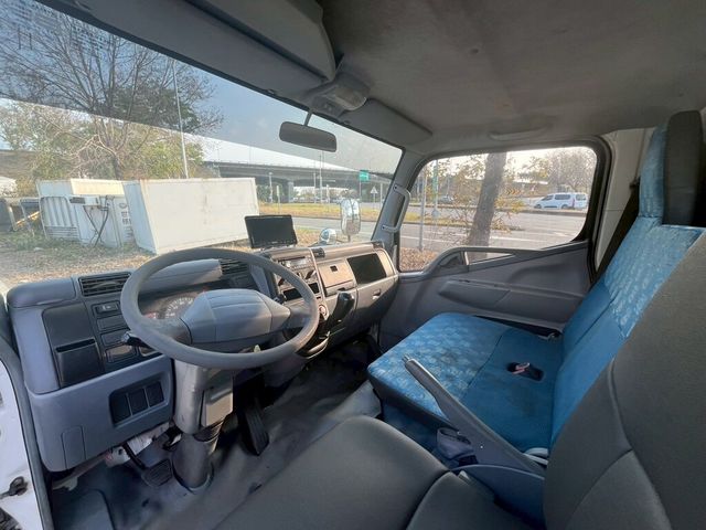 MITSUBISHI三菱 CANTER  第12張相片