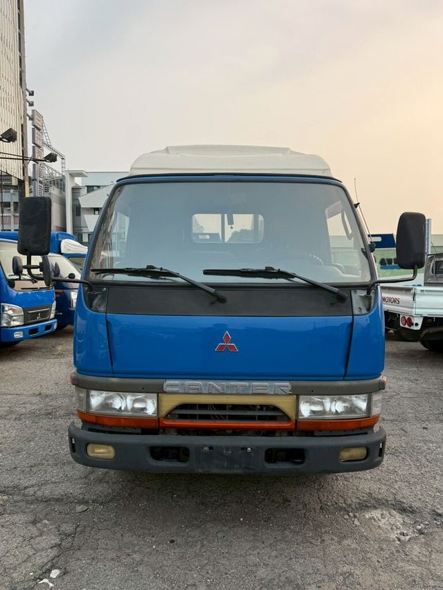 MITSUBISHI三菱 CANTER  第3張相片