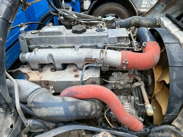 MITSUBISHI三菱 CANTER  第6張相片