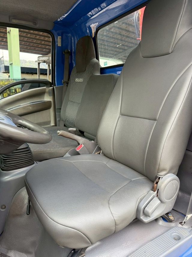 ISUZU五十鈴 ELF  第8張相片
