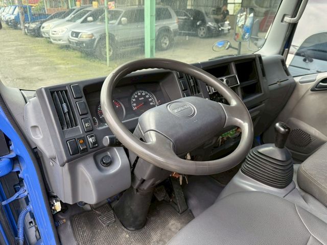 ISUZU五十鈴 ELF  第9張相片