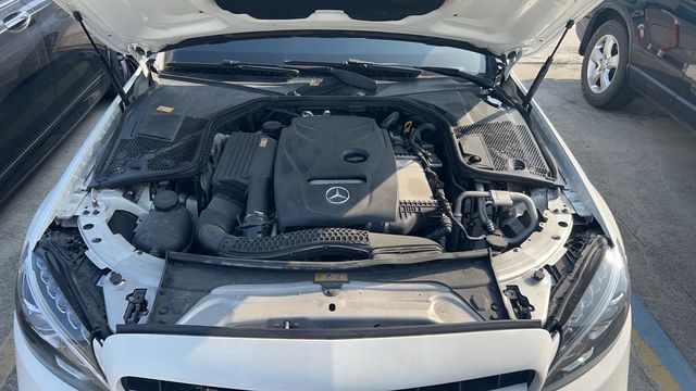 M-BENZ賓士 C300  第6張相片