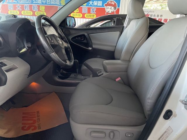 RAV4  第6張相片