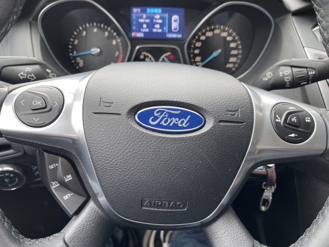 2015年 一手車  原廠運動版 FUCUS   1.6cc  第6張相片