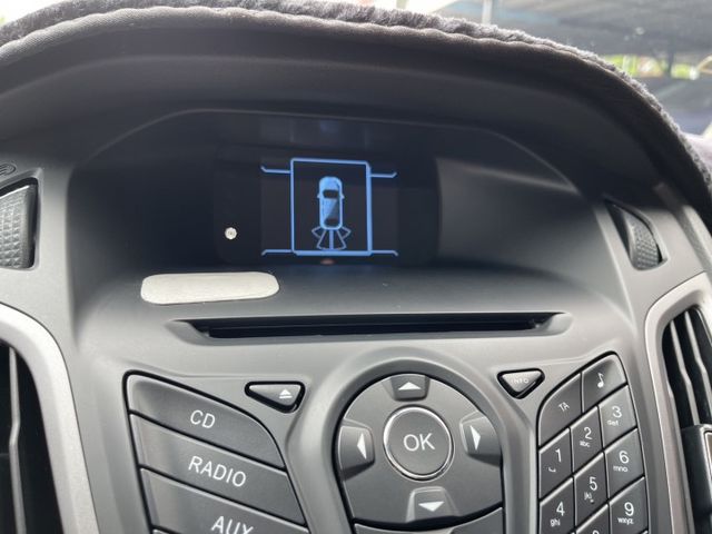 2015年 一手車  原廠運動版 FUCUS   1.6cc  第8張相片