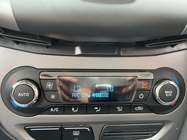 2015年 一手車  原廠運動版 FUCUS   1.6cc  第9張相片