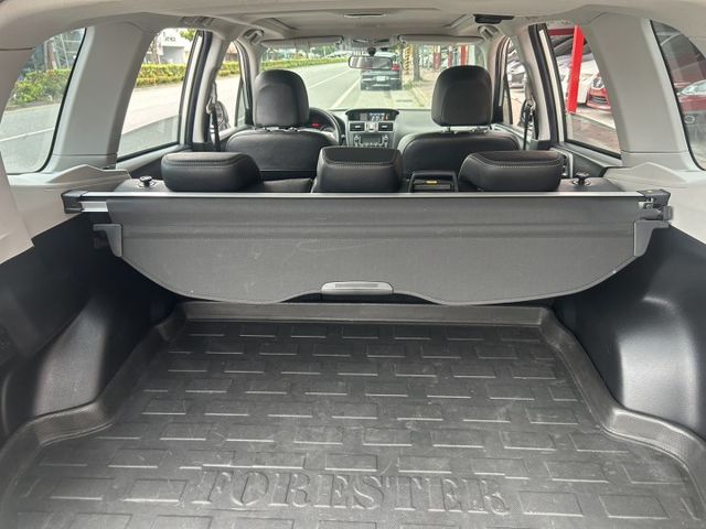 2014年 SUBARU FORESTER 2.0 XT-P 頂級旗艦版 四輪傳動  第17張相片