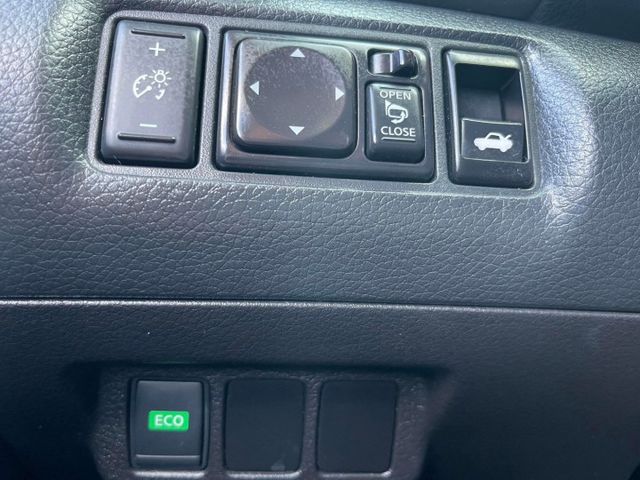 國產房車大空間  ECO環保♻️節能省油、讓您輕鬆舒適駕馭  非常優質ㄧ手車、行車記錄器、倒車影像全景系  第9張相片