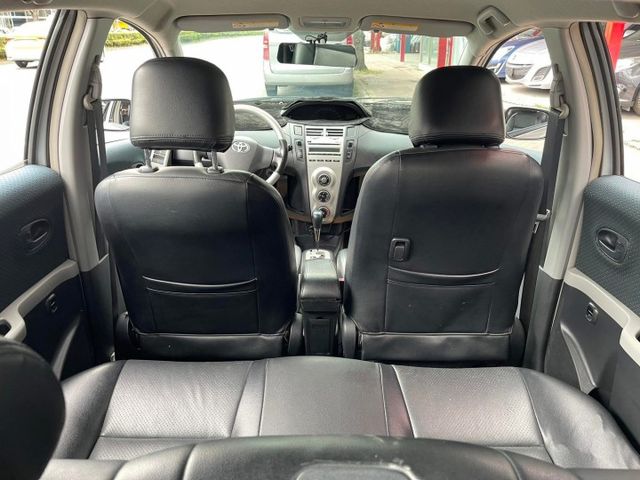 內裝美 車況佳  第7張相片