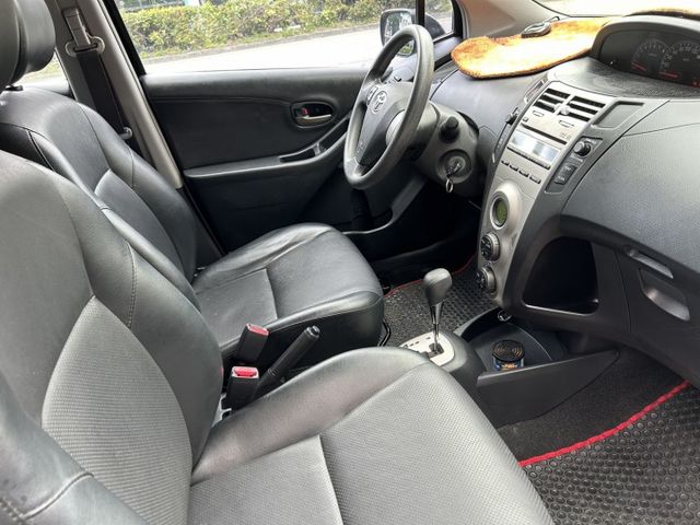 G版小鴨 跑少  低油耗 恆溫 代步車首選  第10張相片
