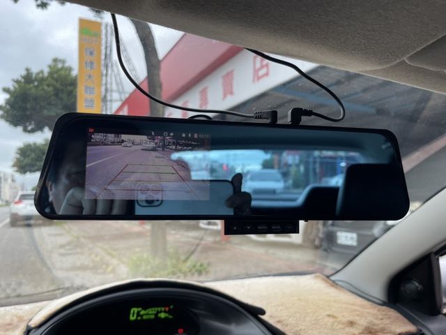 低里程 只跑10萬  安卓機 胎壓偵測 前後行車紀錄器  倒車影像  第8張相片