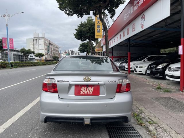 低里程 只跑10萬  安卓機 胎壓偵測 前後行車紀錄器  倒車影像  第13張相片