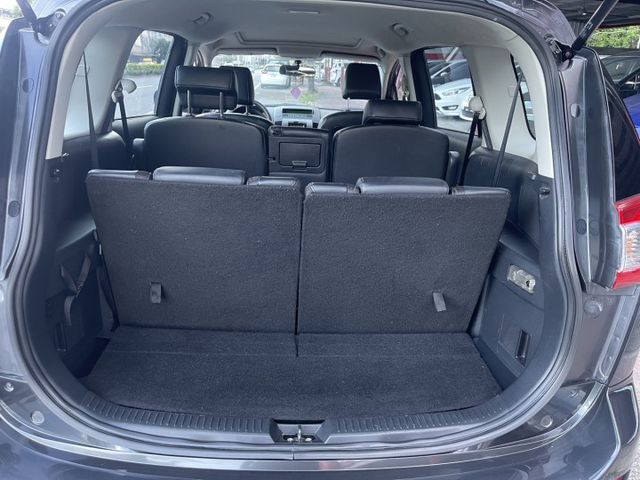 正 7人座 一手車 低里程  安全舒適 功能性到位  第15張相片