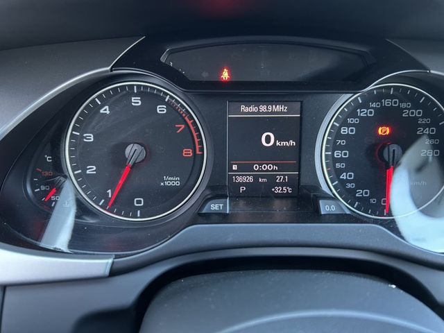 低里程 2.0T 渦輪增壓引擎  全景式天窗  第5張相片