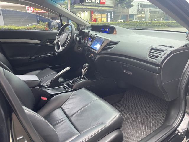 低里程 1.8頂規版 VTI  第13張相片