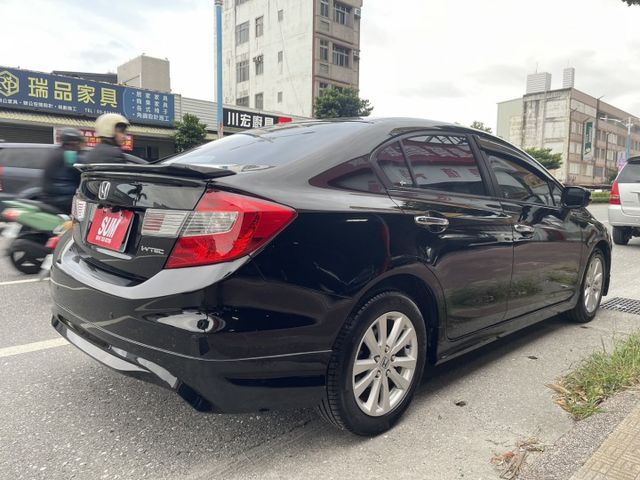 低里程 1.8頂規版 VTI  第18張相片