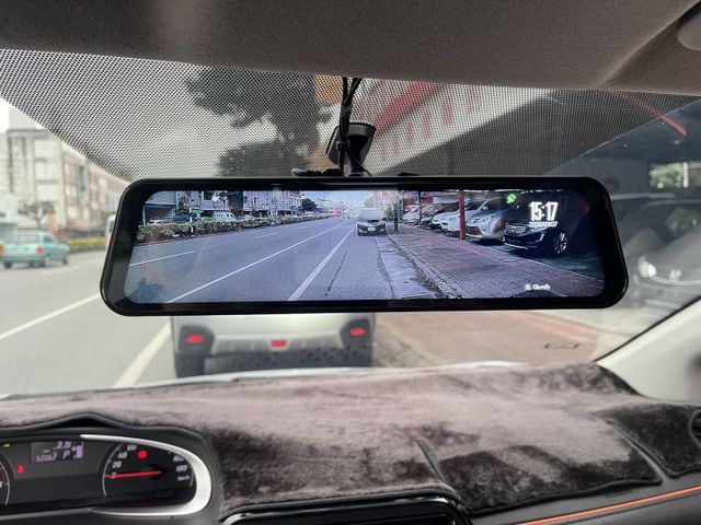 七人座 雙側電滑門 環景 低里程  第6張相片