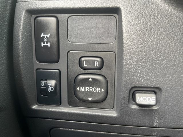 四輪傳動 一手車  車況優質 一年跑一萬多  第12張相片