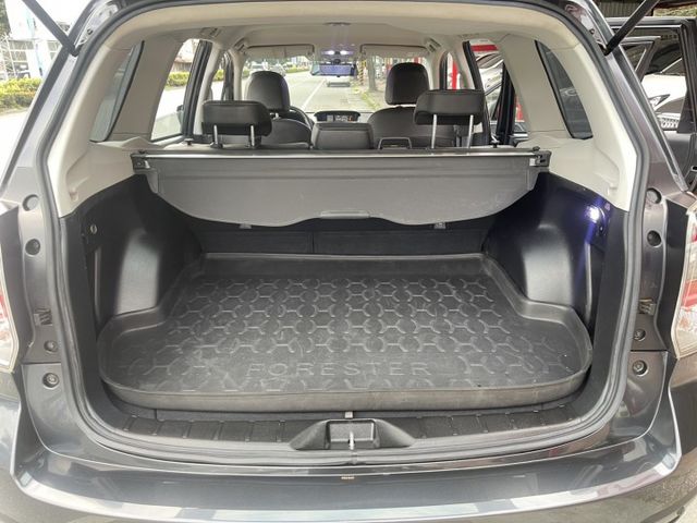 一手車原廠保養  四輪傳動  2.0自然進氣  第17張相片