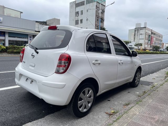 低里程只跑10萬  省油省稅 好選擇  第10張相片