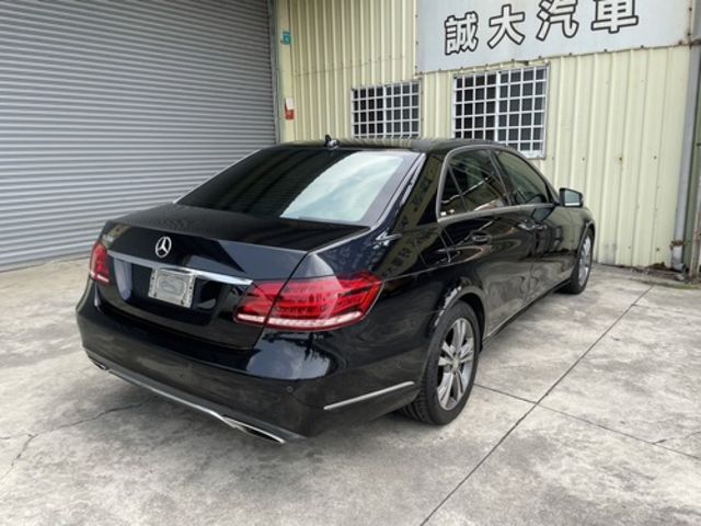 M-BENZ賓士 E200  第2張相片