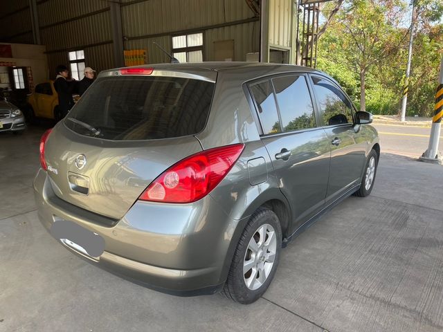 NISSAN日產 TIIDA  第2張相片