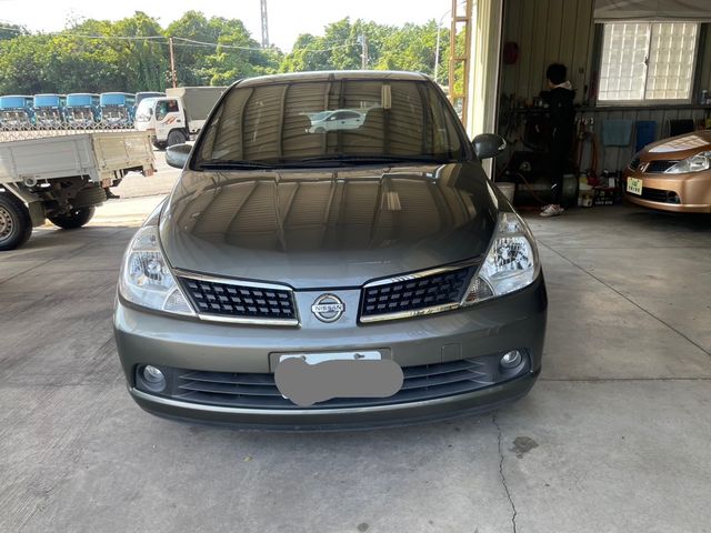 NISSAN日產 TIIDA  第3張相片
