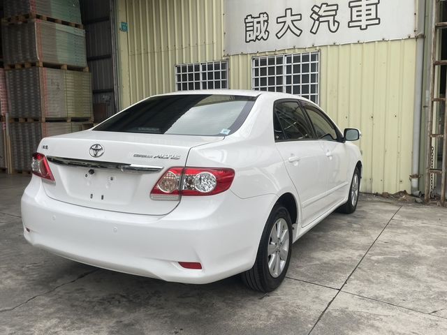 TOYOTA豐田 ALTIS  第2張相片