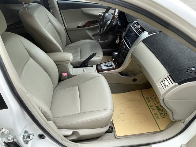 TOYOTA豐田 ALTIS  第8張相片
