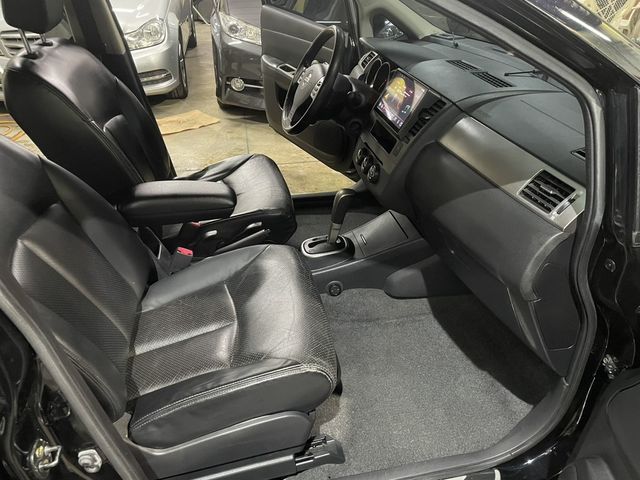 NISSAN日產 TIIDA  第9張相片