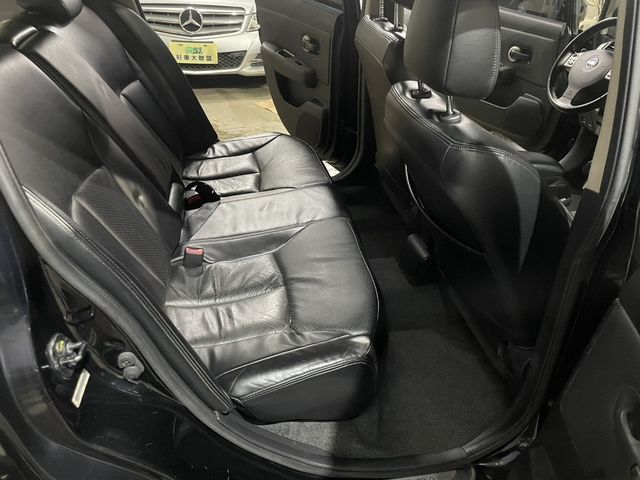 NISSAN日產 TIIDA  第10張相片