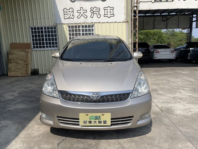TOYOTA豐田 WISH  第3張相片