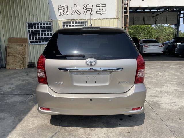 TOYOTA豐田 WISH  第4張相片