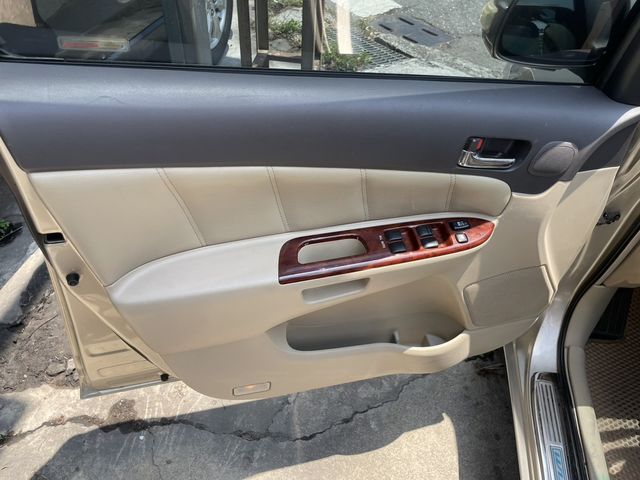 TOYOTA豐田 WISH  第15張相片