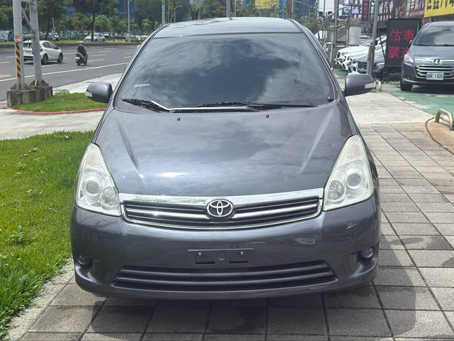 TOYOTA豐田 WISH  第3張相片