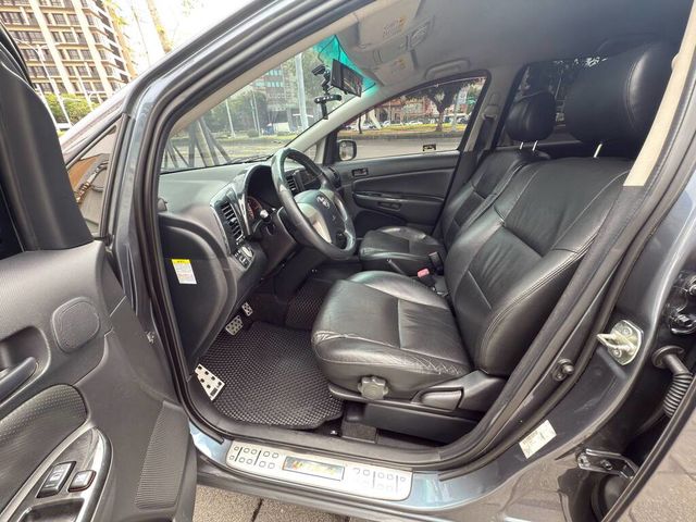 TOYOTA豐田 WISH  第8張相片
