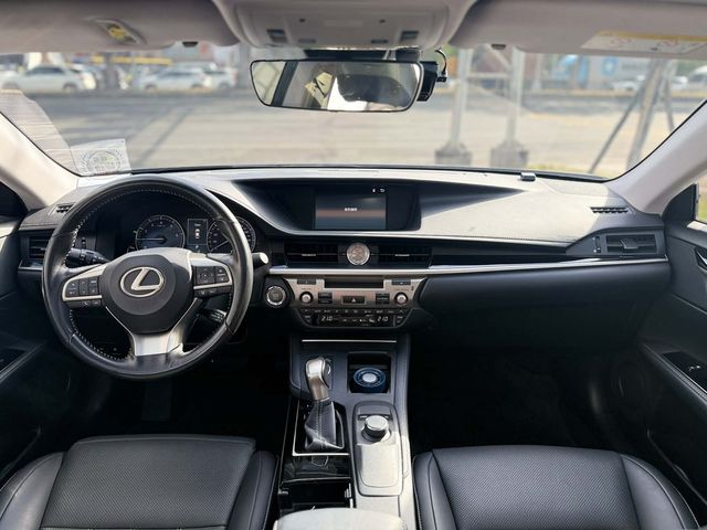 LEXUS凌志 ES200  第5張相片