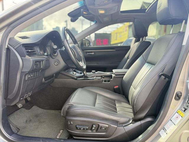 LEXUS凌志 ES200  第7張相片