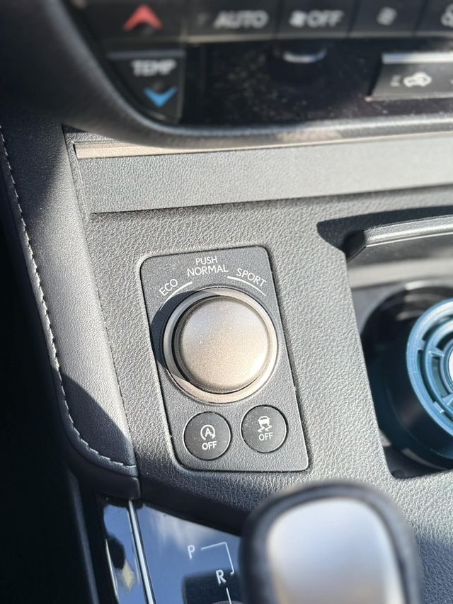 LEXUS凌志 ES200  第16張相片