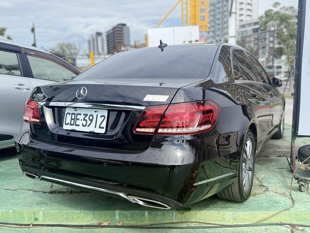 M-BENZ賓士 E250  第2張相片