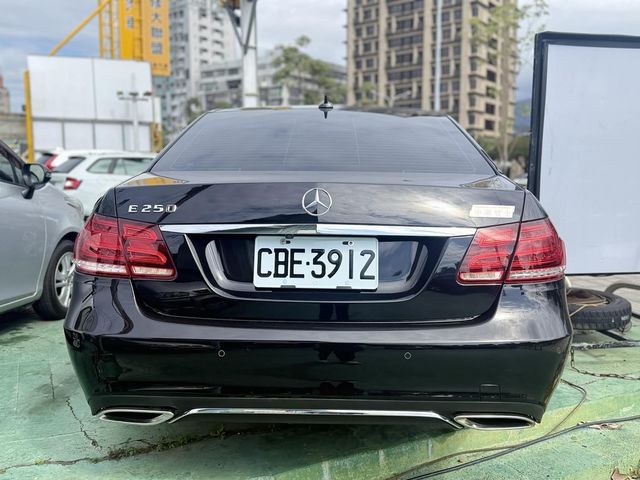 M-BENZ賓士 E250  第4張相片