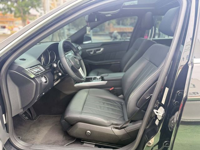 M-BENZ賓士 E250  第6張相片