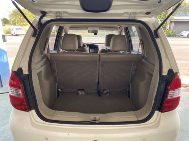 NISSAN日產 LIVINA  第11張相片
