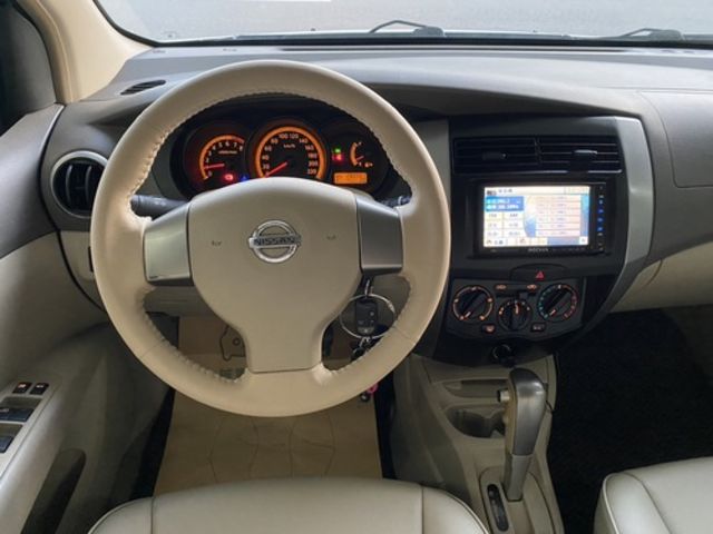 NISSAN日產 LIVINA  第12張相片