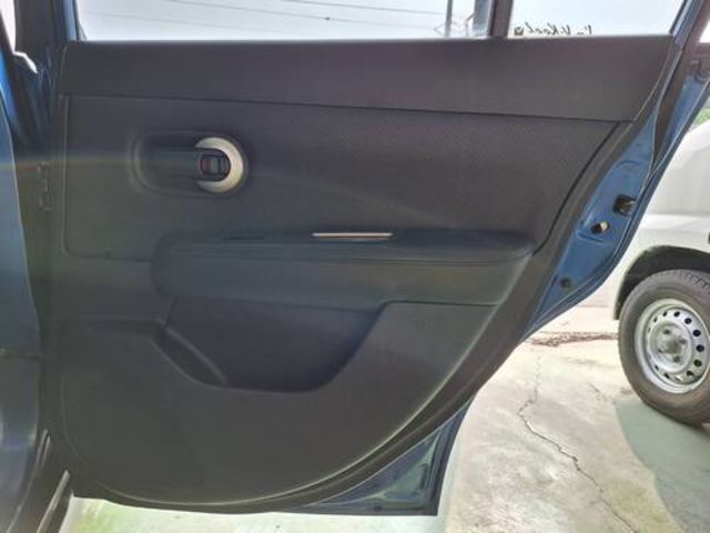 NISSAN日產 TIIDA  第19張相片