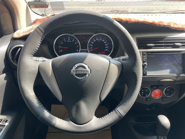 NISSAN日產 LIVINA  第10張相片