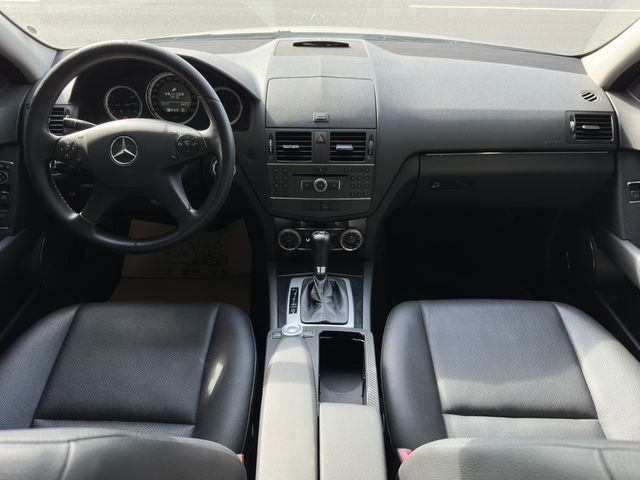 M-BENZ賓士 C220  第5張相片