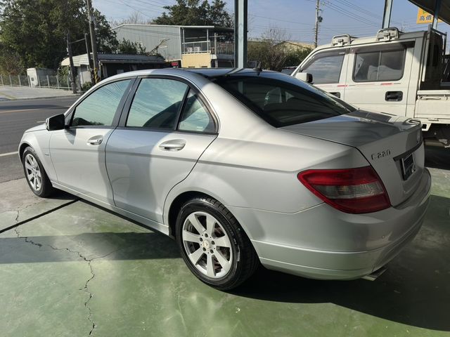 M-BENZ賓士 C220  第8張相片