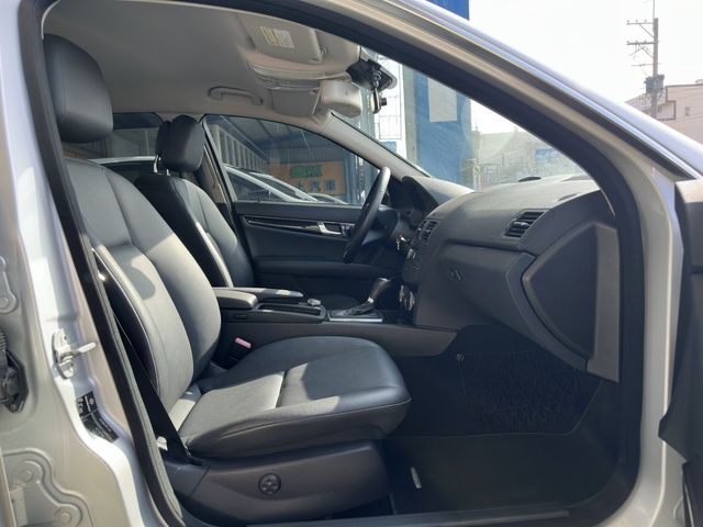 M-BENZ賓士 C220  第18張相片