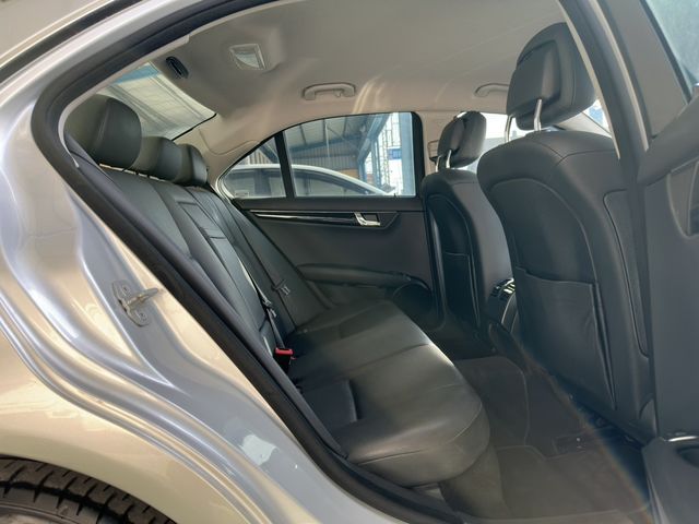 M-BENZ賓士 C220  第19張相片